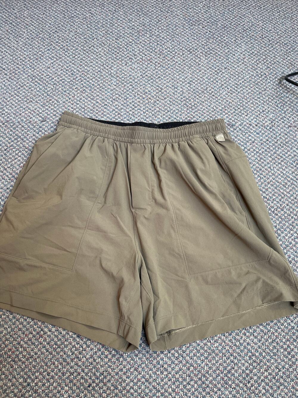 Lululemon Bowline 5 inch Ripstop Short Medium